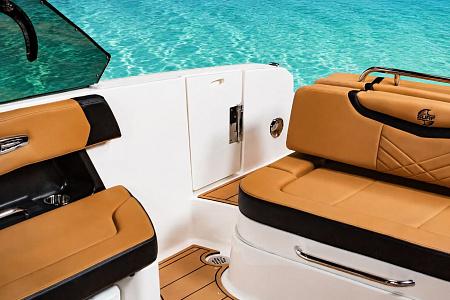 Катер Chaparral 28 Surf